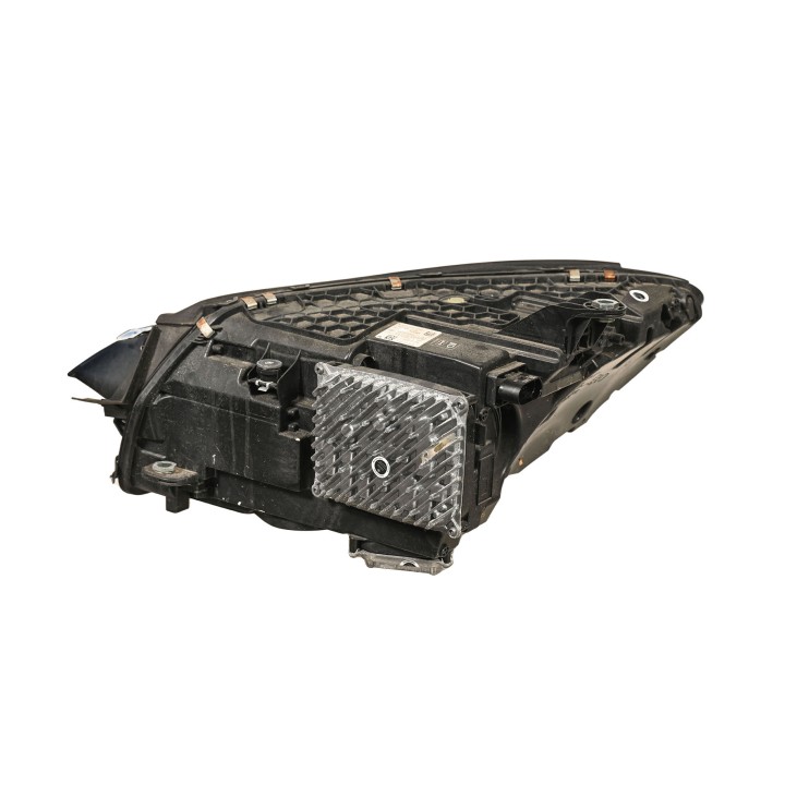 Projecteur droit à LED avec calculateurs A2979066002