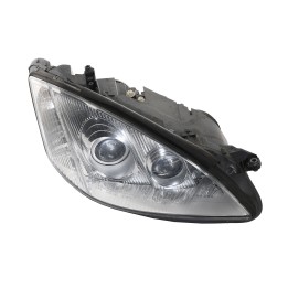 Projecteur droit bi-xénon (direction à gauche) A2218203861