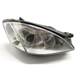 Projecteur droit bi-xénon (direction à gauche) A2218205661