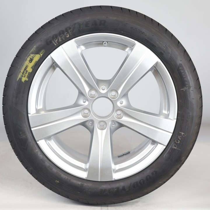 Pack de roues complètes  d'été en alliage 17 pouces avec pneus Goodyear pour Classe C 206, Mercedes-Benz d'origine A2064014500