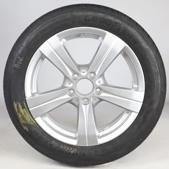 Pack de roues complètes  d'été en alliage 17 pouces avec pneus Goodyear pour Classe C 206, Mercedes-Benz d'origine A2064014500