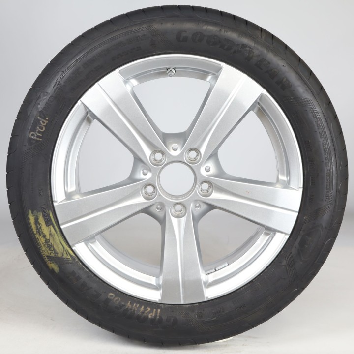 Pack de roues complètes  d'été en alliage 17 pouces avec pneus Goodyear pour Classe C 206, Mercedes-Benz d'origine A2064014500