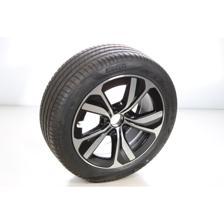 Pack de roues complètes  d'été en alliage 18 pouces avec pneus Pirelli pour CLE 236, Mercedes-Benz d'origine A2364011600