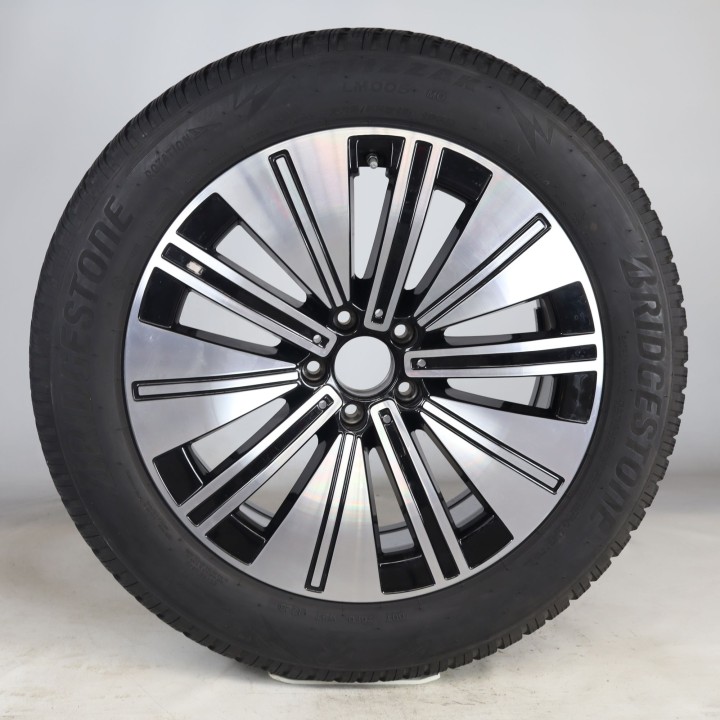 Pack de roues complètes  d'hiver en alliage 19 pouces avec pneus Bridgestone pour EQS 297, Mercedes-Benz d'origine A2974010600