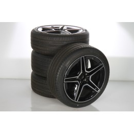 Pack de roues complètes  d'été en alliage 19 pouces avec pneus Pirelli pour CLS 257, Mercedes-AMG d'origine A2574011500
