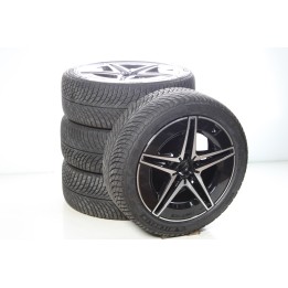 Pack de roues complètes  d'hiver en alliage 18 pouces avec pneus Michelin pour Classe C 206, Mercedes-AMG d'origine A2064011700