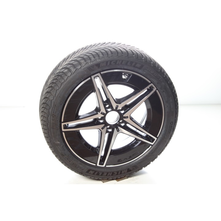 Pack de roues complètes  d'hiver en alliage 18 pouces avec pneus Michelin pour Classe C 206, Mercedes-AMG d'origine A2064011700