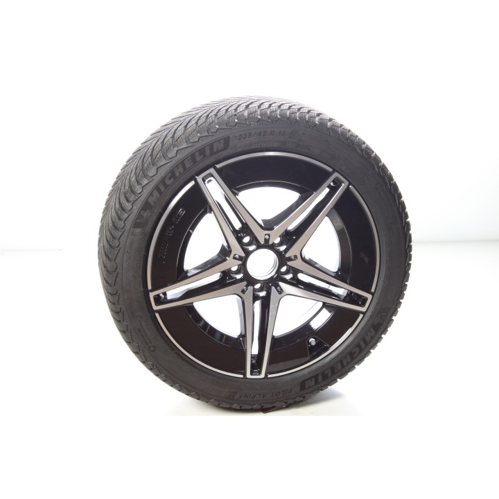 Pack de roues complètes  d'hiver en alliage 18 pouces avec pneus Michelin pour Classe C 206, Mercedes-AMG d'origine A2064011700