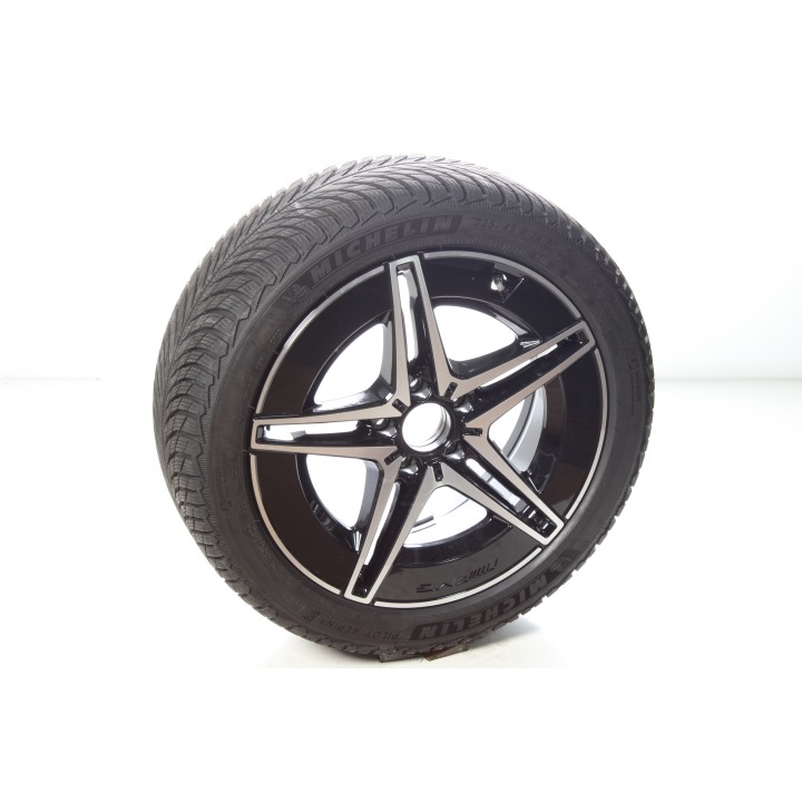 Pack de roues complètes  d'hiver en alliage 18 pouces avec pneus Michelin pour Classe C 206, Mercedes-AMG d'origine A2064011700