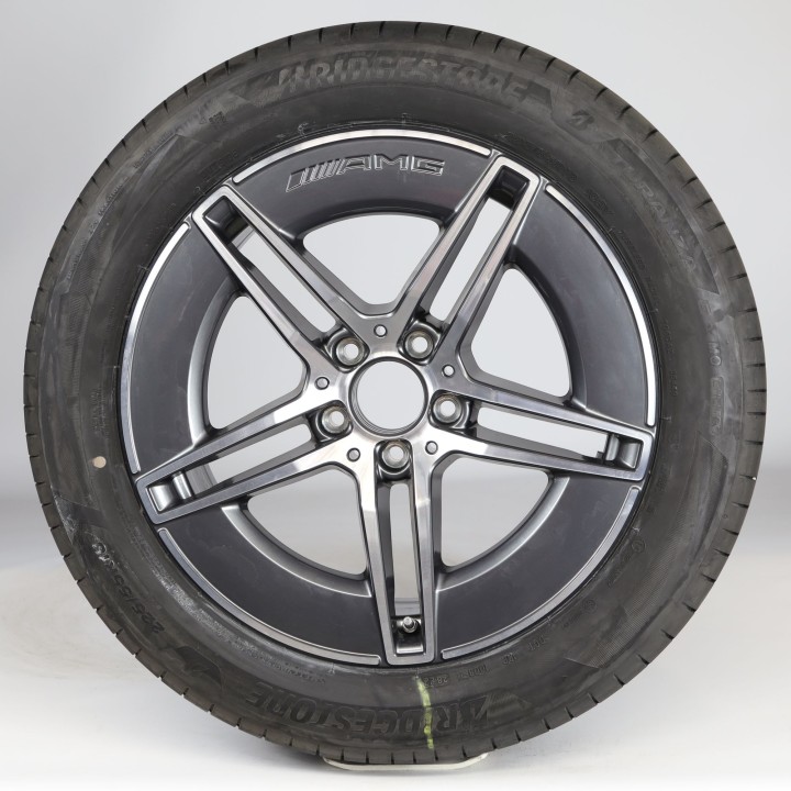 Pack de roues complètes  d'été en alliage 18 pouces avec pneus Bridgestone pour Classe E 214, Mercedes-AMG d'origine A2144011700