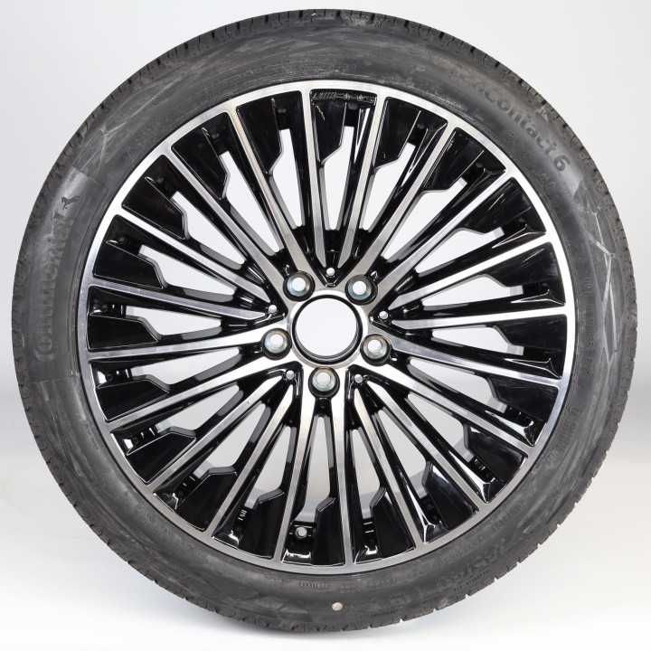 Pack de roues complètes  d'été en alliage 19 pouces avec pneus Continental pour CLE 236, Mercedes-AMG d'origine A2364012100