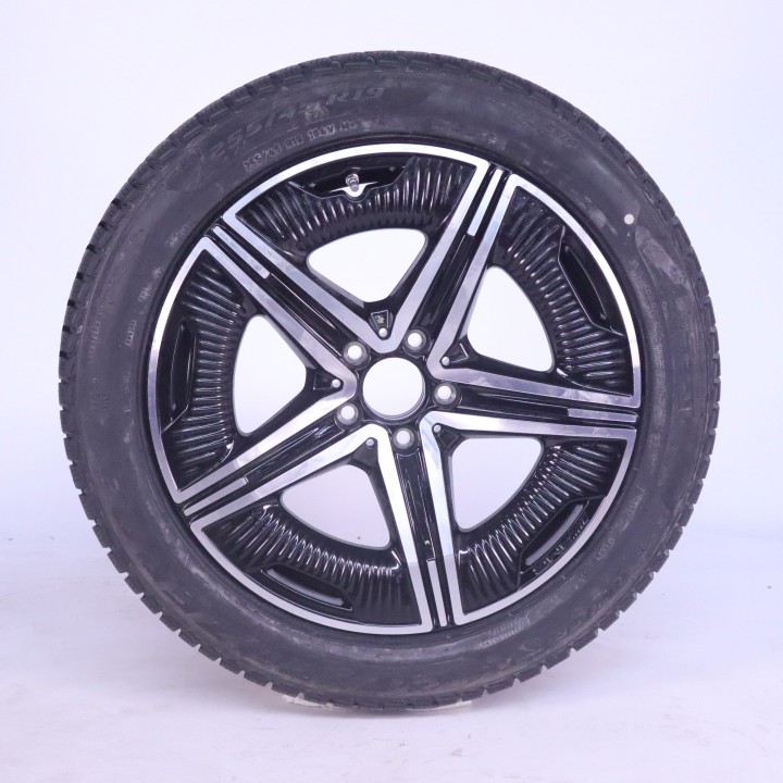 Pack de roues complètes  d'hiver en alliage 19 pouces avec pneus Pirelli pour EQE 295, Mercedes-AMG d'origine A2954012200