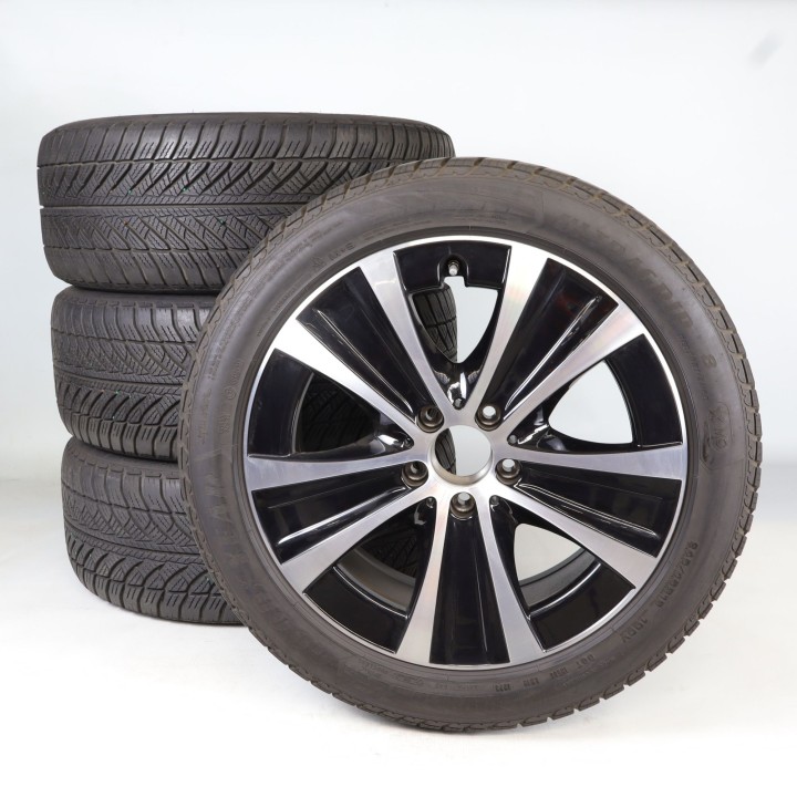Pack de roues complètes  d'hiver en alliage 18 pouces avec pneus Goodyear pour Classe E 213, Mercedes-Benz d'origine A2134013700