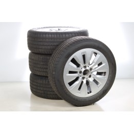 Pack de roues complètes  d'été en alliage 17 pouces avec pneus Goodyear pour Classe C 206, Mercedes-Benz d'origine A2064017000