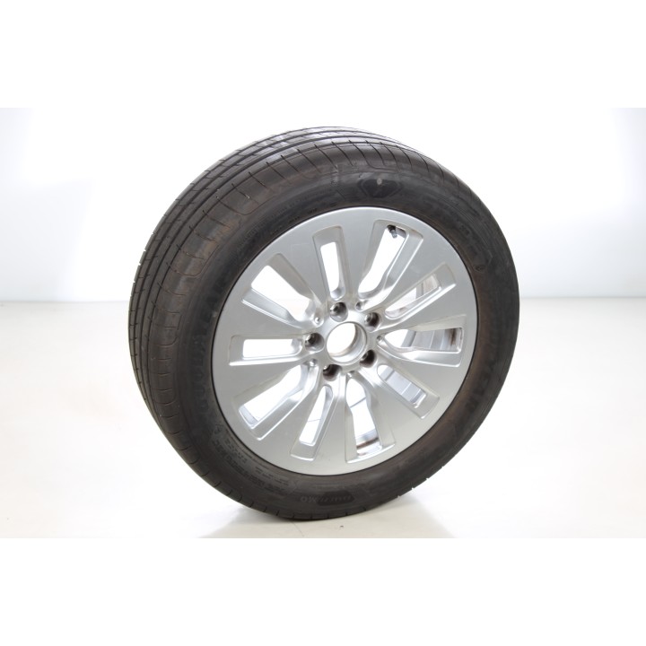 Pack de roues complètes  d'été en alliage 17 pouces avec pneus Goodyear pour Classe C 206, Mercedes-Benz d'origine A2064017000