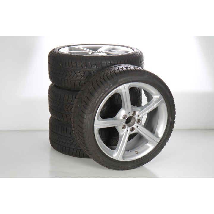 Pack de roues complètes  d'hiver en alliage 19 pouces avec pneus Pirelli pour CLS 257, Mercedes-Benz d'origine A2574011000