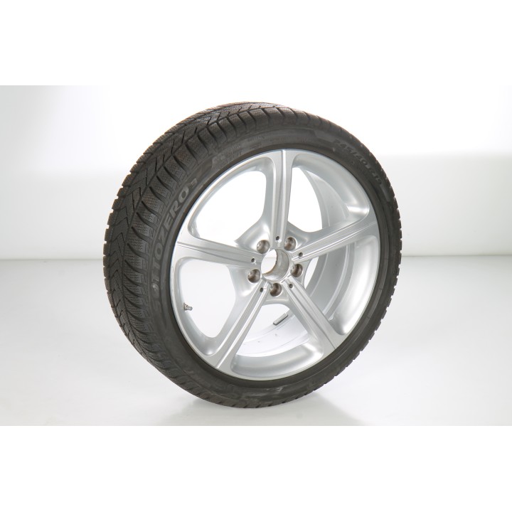 Pack de roues complètes  d'hiver en alliage 19 pouces avec pneus Pirelli pour CLS 257, Mercedes-Benz d'origine A2574011000
