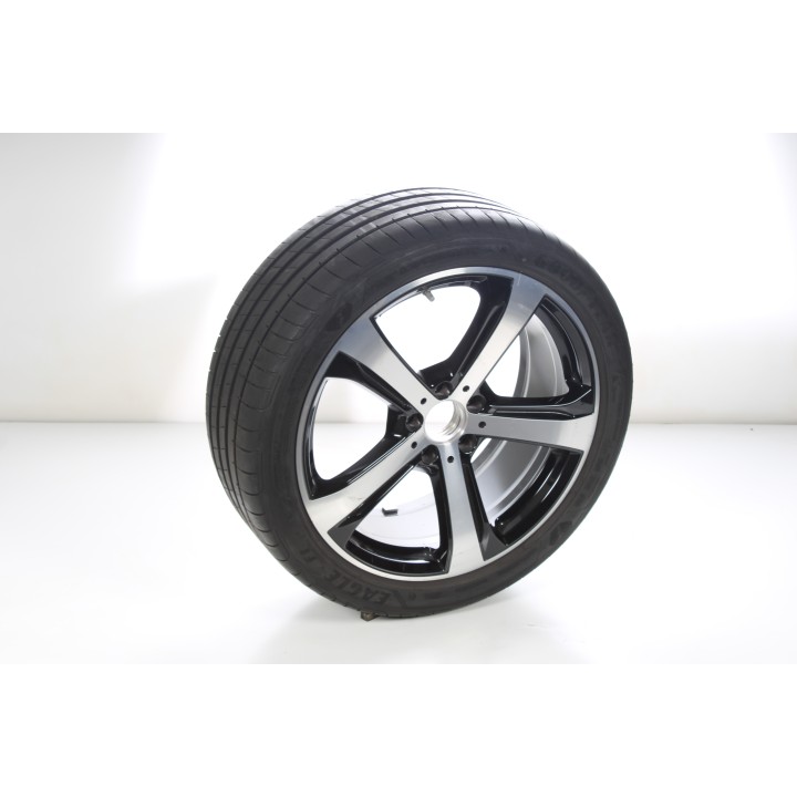 Pack de roues complètes  d'été en alliage 19 pouces avec pneus Goodyear pour Classe C 206, Mercedes-Benz d'origine A2064015800