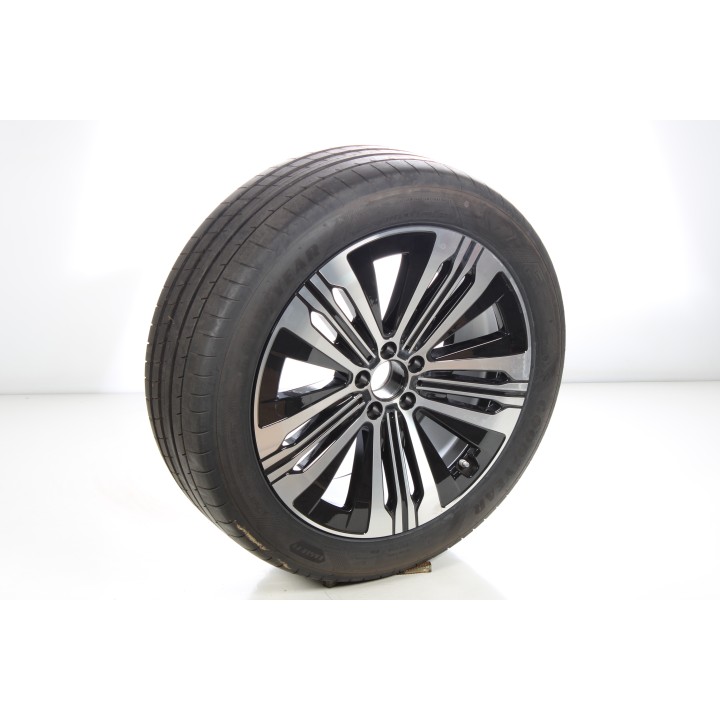 Pack de roues complètes  d'été en alliage 20 pouces avec pneus Goodyear pour EQS 297, Mercedes-Benz d'origine A2974010700