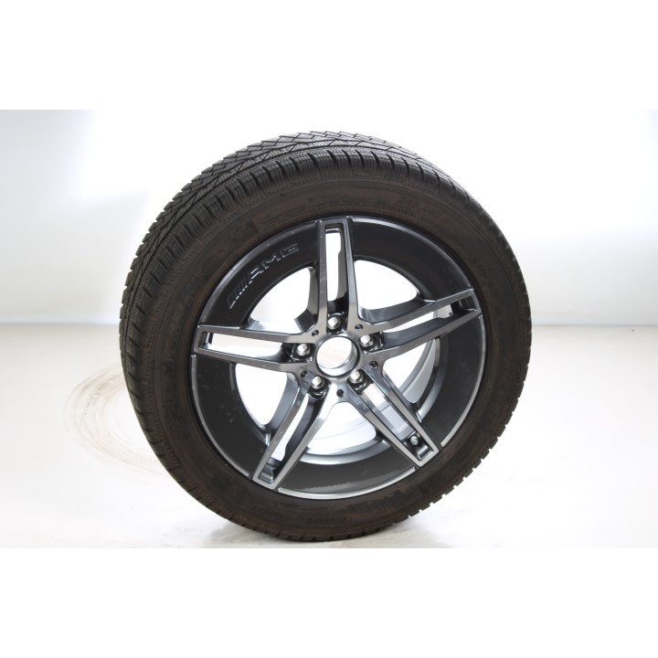 Pack de roues complètes  d'hiver en alliage 18 pouces avec pneus Michelin pour CLE 236, Mercedes-AMG d'origine A2364011800