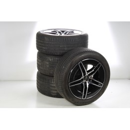 Pack de roues complètes  d'été en alliage 18 pouces avec pneus Pirelli pour CLE 236, Mercedes-AMG d'origine A2364011700