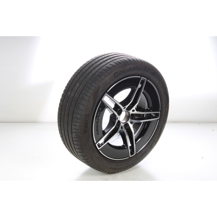 Pack de roues complètes  d'été en alliage 18 pouces avec pneus Pirelli pour CLE 236, Mercedes-AMG d'origine A2364011700